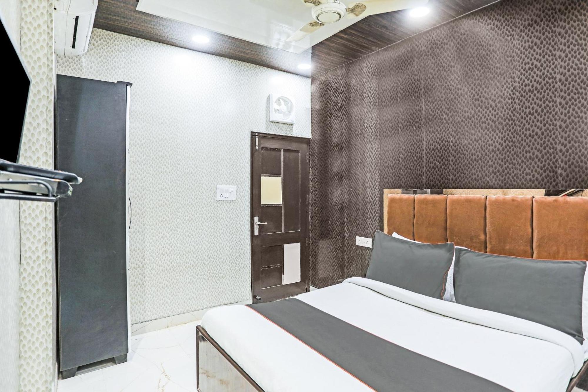 ניו דלהי Hotel O Kashish Residency Near Model Town Metro Station מראה חיצוני תמונה