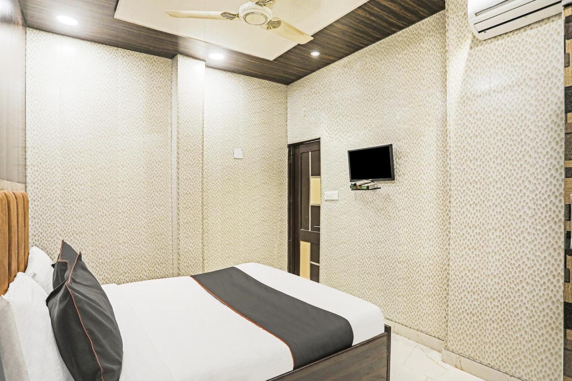 ניו דלהי Hotel O Kashish Residency Near Model Town Metro Station מראה חיצוני תמונה