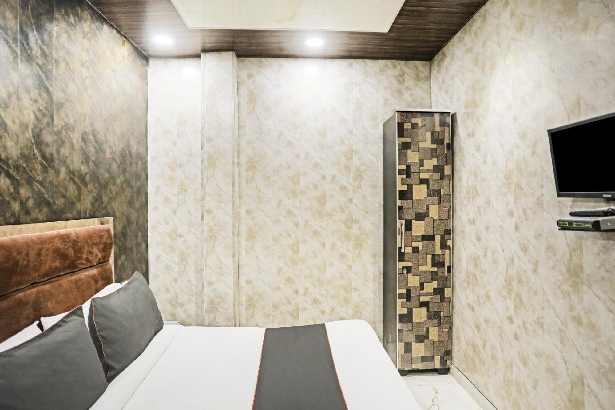 ניו דלהי Hotel O Kashish Residency Near Model Town Metro Station מראה חיצוני תמונה