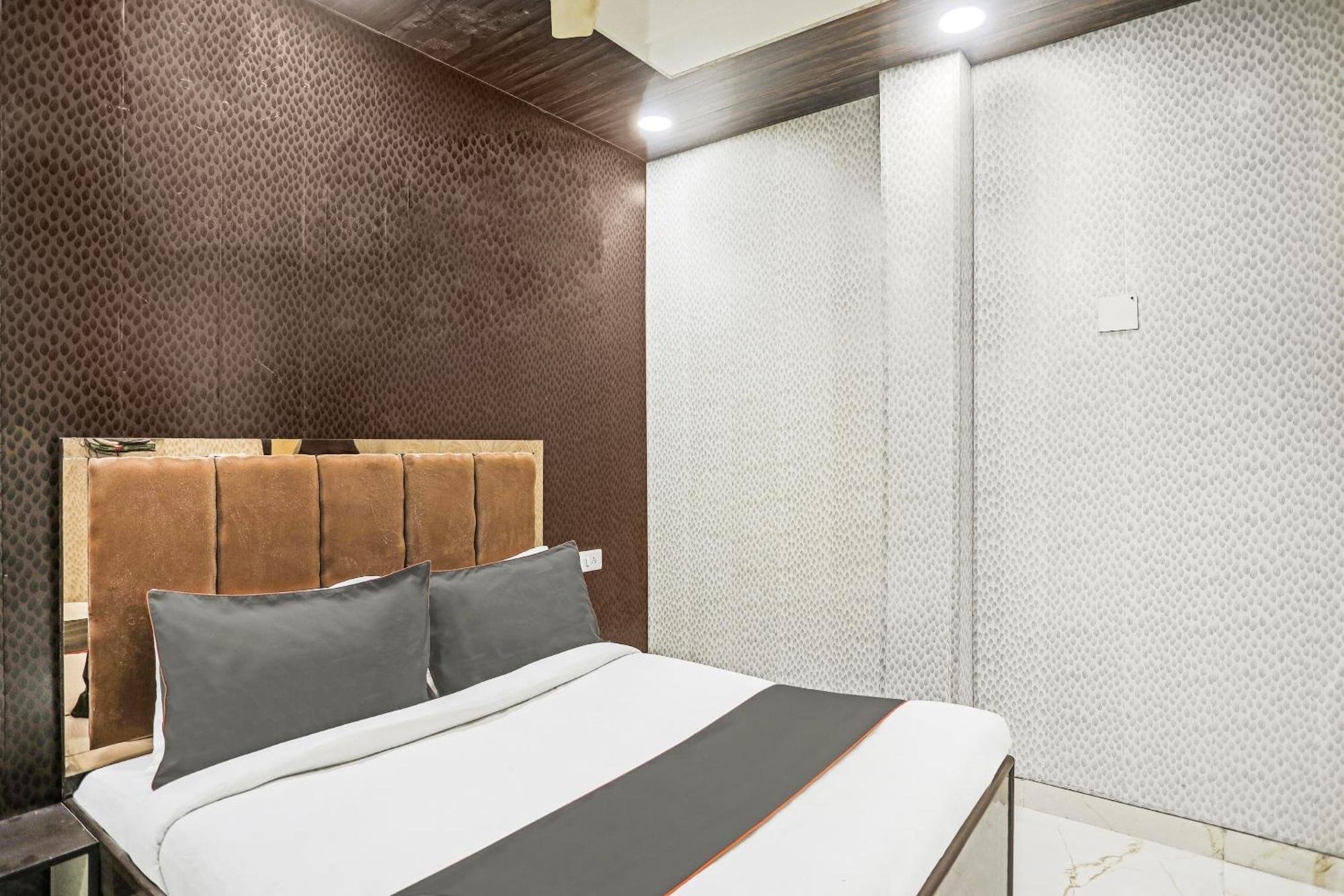 ניו דלהי Hotel O Kashish Residency Near Model Town Metro Station מראה חיצוני תמונה